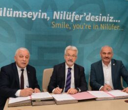 Bursa’da binlerce pazarcıyı ilgilendiren imzalar atıldı