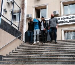 CHP binası yakınında ateş eden şüpheli yakalandı