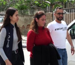 2 aylık bebeğe asitle saldırdı