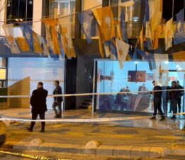 AK Parti seçim bürosuna saldırı…