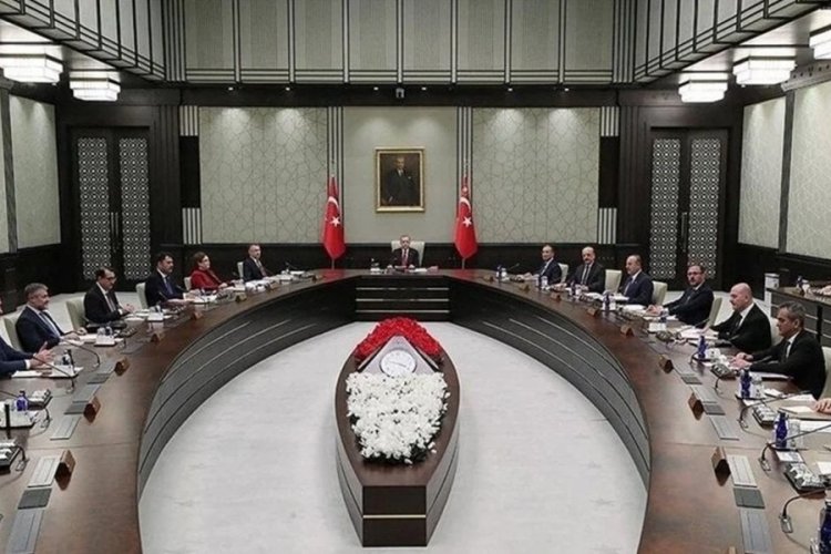 Cumhurbaşkanı Erdoğan üç bakanı liste dışı bırakmış