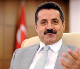 FARUK ÇELİK ARTVİN’DEN ADAY