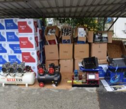 Bursa’da kaçak sigara üreten 2 kişi yakalandı