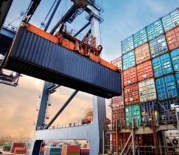 Nisan ayında ihracat geriledi