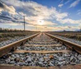 Bursa’nın bitmeyen demiryolları ele alındı