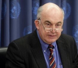 Kemal Derviş hayatını kaybetti