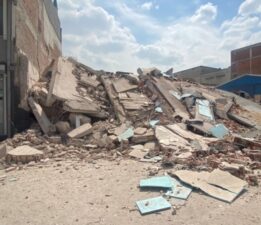 Bursa’da 4 katlı bina çöktü!