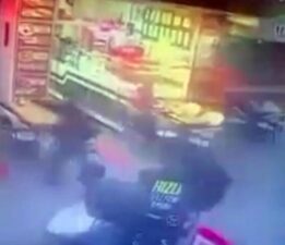 Gençlere kurşun yağdırdı