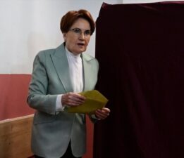 Meral Akşener oyunu kullandı