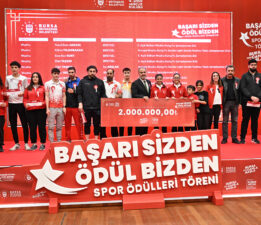 Sporun yıldızlarına ödül yağdı