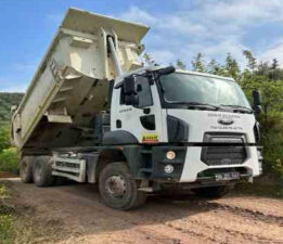Gemlik’te çiftçilere arazi yolu desteği