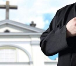 Rahip 8 yaşındaki kızı taciz etti