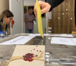 Bursa’da milyonlar sandık başına gitti