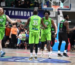 TOFAŞ, Darüşşafaka’yı yendi