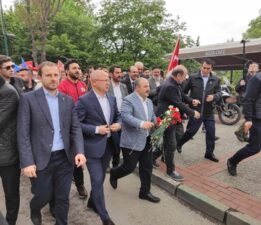 AK Parti Bursa’dan sevgi yürüyüşü