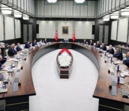 Görevi devredecek bakanlardan ilk açıklama!