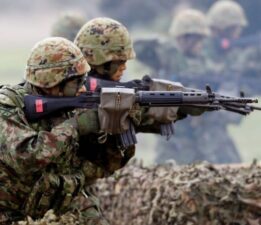 Asker adayı atış eğitiminde 2 subayı öldürdü