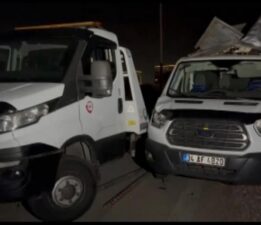 Zincirleme kaza: Ölü ve yaralılar var