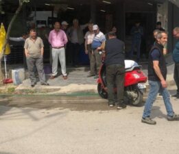 Motosikletin içinden 1 metrelik yılan çıktı