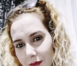 Genç kadın orman kampında ağaca asılı bulundu