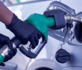 Benzine zam geliyor!