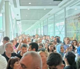 Sınır kapısında IMEI izdihamı!