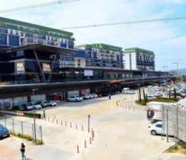 Endülüs Park AVM satıldı