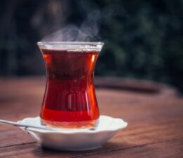 Zam şampiyonu çayın bir bardağını ne kadara içiyor?