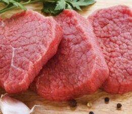 Et tüketimi, karbon emisyonunu artırıyor