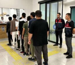 163 kaçak göçmen daha sınır dışı edildi