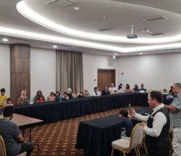 İlahilerle Gönüller Mest Oldu