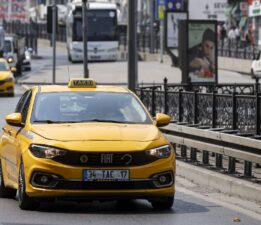 Bu sefer de taksiciler turistleri şikayet etti