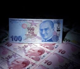 Hazine 4 yıl vadeli TLREF tahvilde 14,9 milyar TL borçlandı