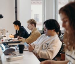 Yapay zeka iş saatlerini 3’te 1 azaltacak