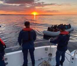 ’42 bin 875 düzensiz göçmeni sınır dışı ettik’
