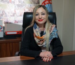 Eğitim İş Bursa; SESİMİZİ GİDEREK YÜKSELTECEĞİZ: BARINAMIYORUZ, GEÇİNEMİYORUZ, YAŞAYAMIYORUZ!