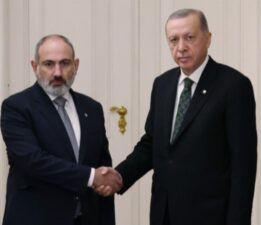 Cumhurbaşkanı Erdoğan, Paşinyan ile görüştü