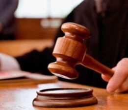 ‘Emekçi hakkını arayamıyor’