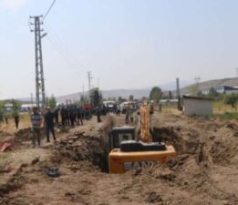 Toprak altında kalan işçi hayatını kaybetti!