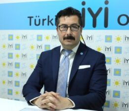 Özel’den istifa ve belediye başkanlığı aday adaylığı açıklaması!