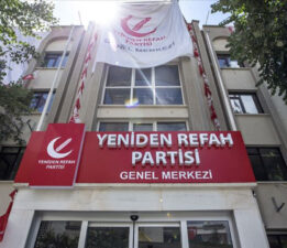 UZMANLAR YENİDEN REFAH PARTİSİ GENEL MERKEZİ’NDE SIHHATLİ OLMAYI ANLATTI