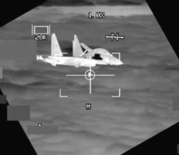 ABD ve Çin savaş uçakları karşı karşıya geldi