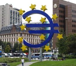 Euro Bölgesi’nde enflasyon beklentilerin altında