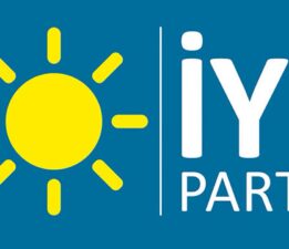 BİZ CUMHURİYETİ SALONDA DA KUTLARIZ KIRSALDA DA.