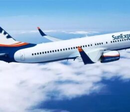 SunExpress, Beyrut seferlerini durdurdu