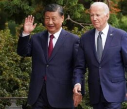 Biden önce elini sıktı: Sonra ‘diktatör’ dedi