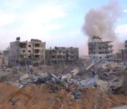 İsrail Gazze’de mülteci kamplarını ve camiyi hedef aldı: 35 ölü