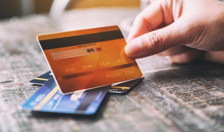 Bireysel kredi kartı borçlanmaları yüzde 168 arttı