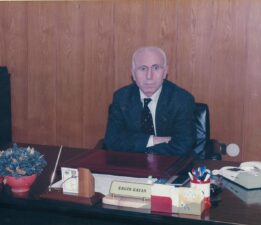 Bursa’nın Eğitim Çınarı Ergin Kayan Aile Kabristanında Dualarla Anıldı…