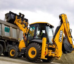 ÖZBAY SANAYİ KURULUŞLARINA İŞ MAKİNASI OPERATÖRÜ YETİŞTİRMEYE DEVAM EDİYOR